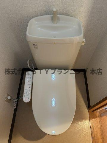 仲介手数料０円！プリミエール川名のトイレ