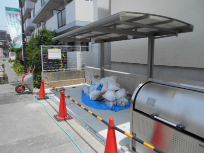 【その他共用部分】 | フジパレス西淡路１番館 | 屋根が付いている駐輪場です
