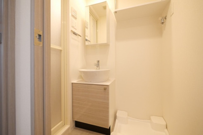 【独立洗面台】 | エスリードレジデンス大阪谷町ザ・マークス | 使いやすい独立洗面台です