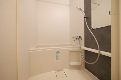 【浴室】 | エスリードレジデンス大阪谷町ザ・マークス | 日々の疲れを癒すお風呂付です