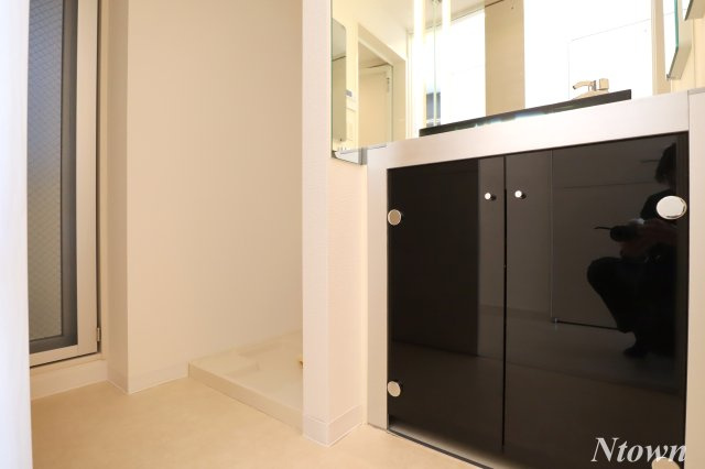 【設備】 | Palazzo Speciale | 洗濯機置き場です。