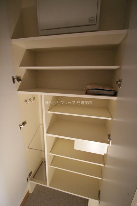 ドゥーエ横濱台町の収納