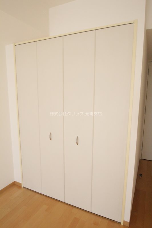 ドゥーエ横濱台町の収納