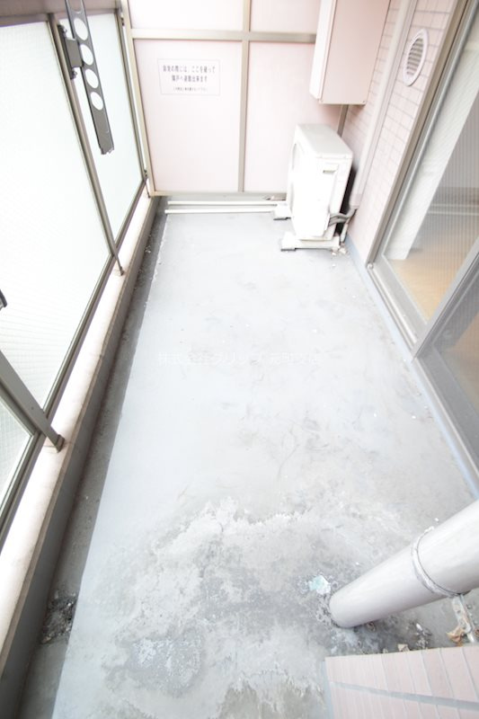 ドゥーエ横濱台町のバルコニー