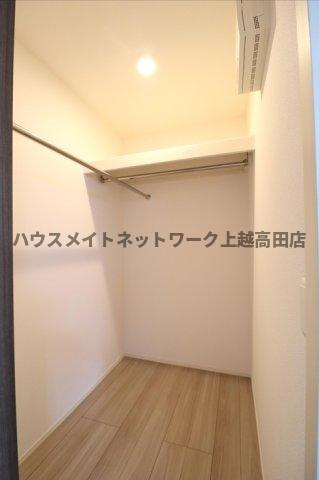 セレーノ ビオラの収納|クローゼット（同室タイプ２０１号室の画像を掲載）