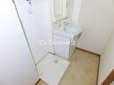 【設備】 | ＴＫ２２ | 室内洗濯機置き場には排水パン付き。