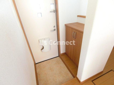 【玄関】 | ＴＫ２２ | 下駄箱付きで靴も収納できます。