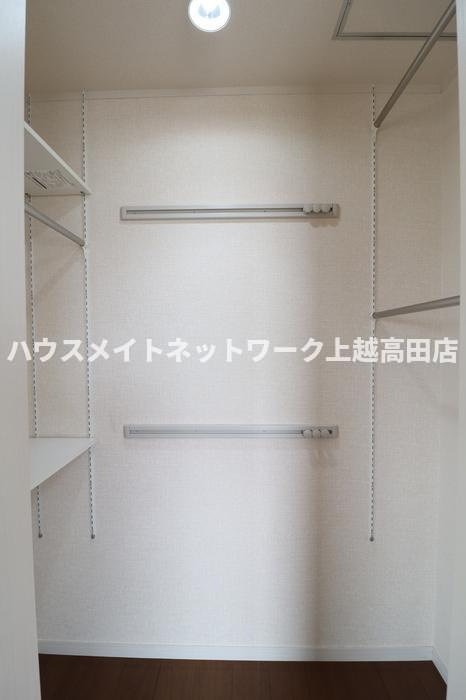 リュミエール Ｃの収納|ワンステップクローゼット