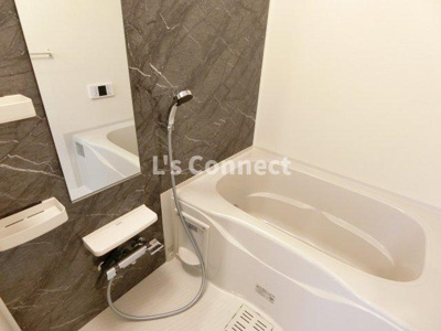 【浴室】 | Ｒａｙ（レイ） | 追焚き、浴室乾燥付きのお風呂。