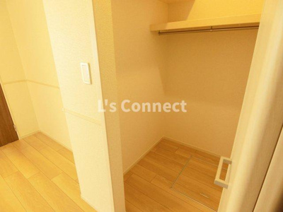 【収納】 | Ｒａｙ（レイ） | ウォークインクローゼットでお荷物もすっきり収納。