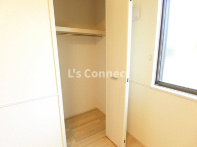 【設備】 | Ｒａｙ（レイ） | 各部屋にクローゼット付き。