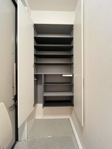 ベルポート武蔵小山の玄関|★玄関収納スペース