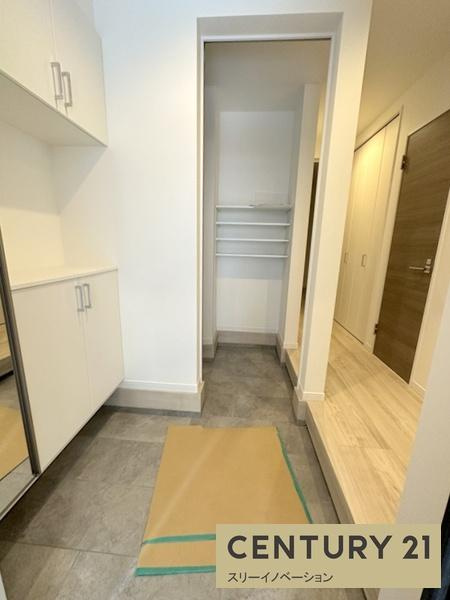 小林東2丁目新築戸建３号地の玄関