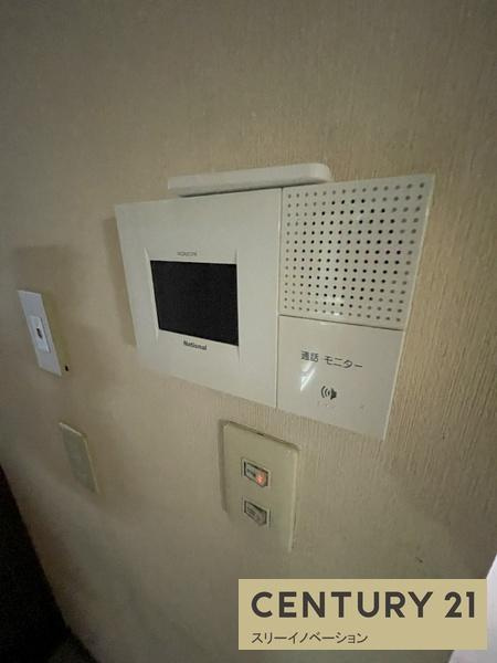 北村1丁目中古戸建の玄関|インターホン！