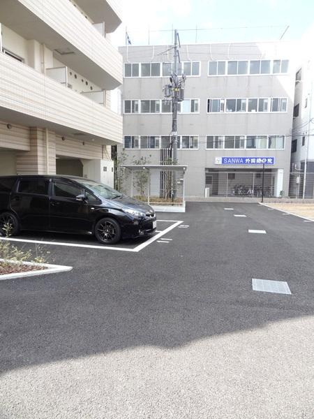 スプランディッド大阪ＷＥＳＴの駐車場|敷地内駐車場！