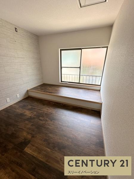 北村2丁目中古戸建の洋室|おしゃれな洋室！