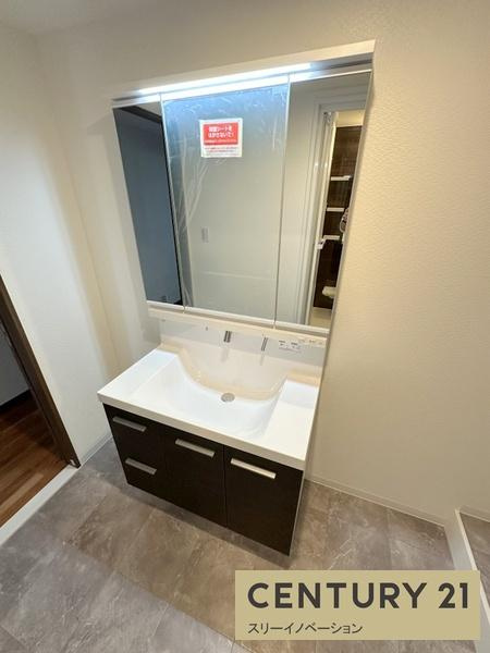 昭和山第２コーポ２号棟の独立洗面台