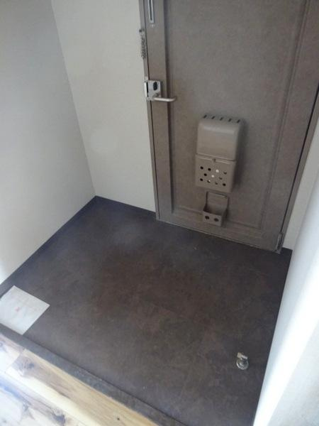 エバーグリーン12号棟の玄関|玄関も綺麗ですよ！