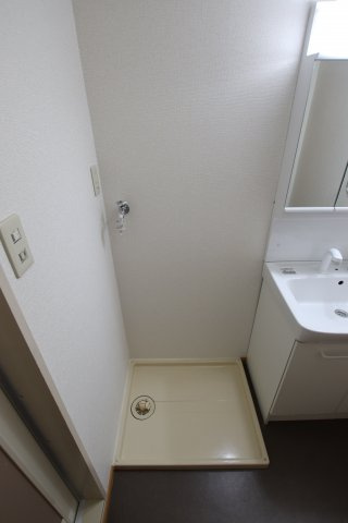【設備】 | ソルジェンテ金剛 | 室内洗濯機置場