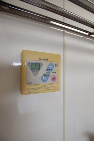 【設備】 | ソルジェンテ金剛 | 給湯器リモコン