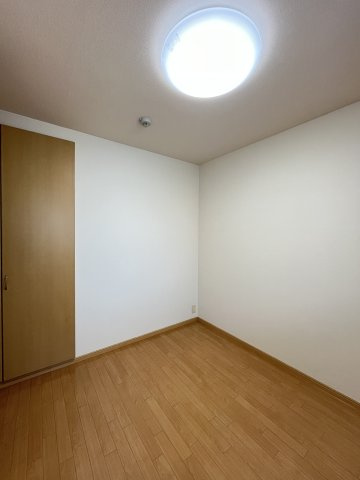 サンフラワーの洋室