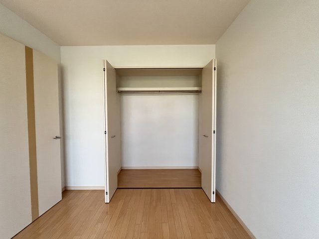 アース・カラーの収納