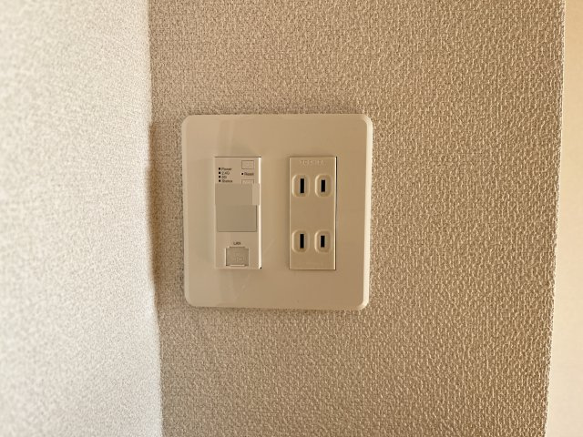 アース・カラーの設備