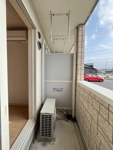 アース・カラーのバルコニー