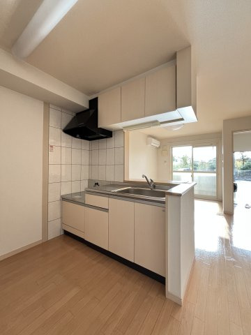 アース・カラーのキッチン