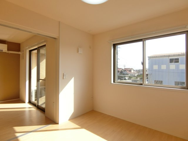 ＶＡＶＯＯＭ（ヴァヴーム）の洋室