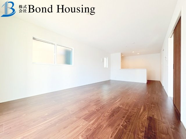 明石市大久保町山手台２丁目の新築一戸建の居間・リビング