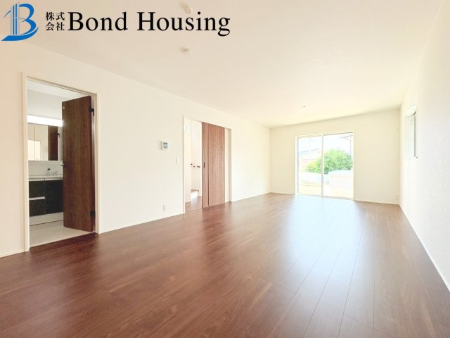 明石市大久保町山手台２丁目の新築一戸建の居間・リビング