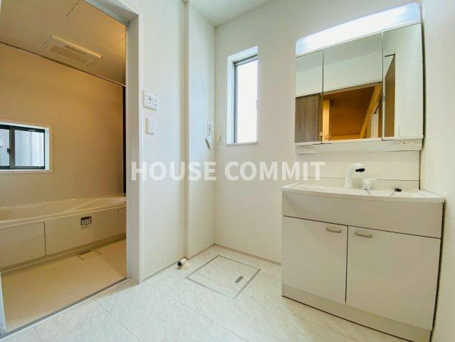 成田市玉造Ⅲ　Ｂ号棟　新築戸建て全2棟の脱衣所