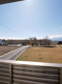 【展望】 | バルコニーからの眺望　南向きでとても日当たりの良いバルコニーです。