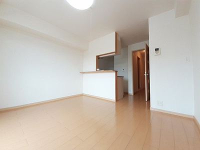 【居間・リビング】 | ラ・カンパネラ | ゆったりとした居間です