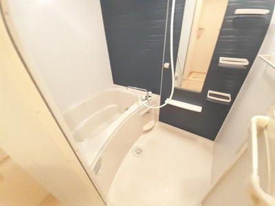 【浴室】 | ラ・カンパネラ | ゆったり過ごせるお風呂です