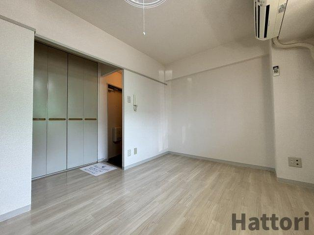 ロイヤルコート上池田の居間・リビング