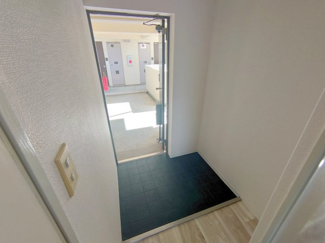 【玄関】 | メービウス仁川