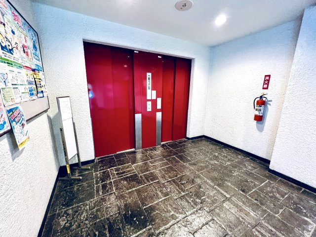 トーカンマンション大島C棟のその他共用部分|エレベーターは2基