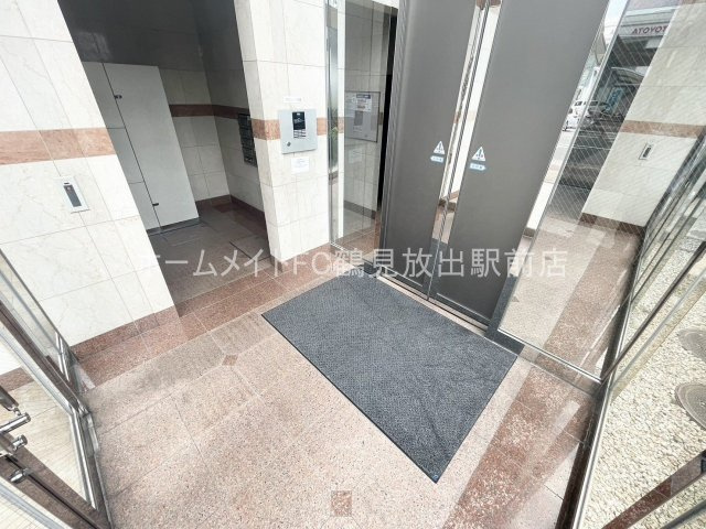 大阪市城東区古市１丁目の賃貸マンションのロビー