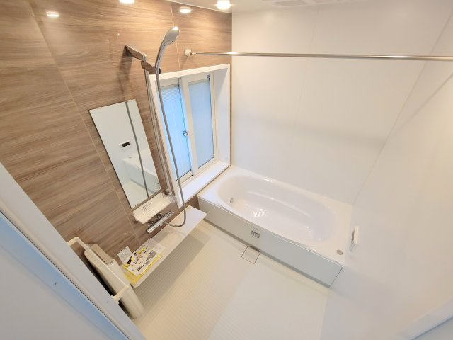 木津川市木津川台7丁目中古戸建ての浴室
