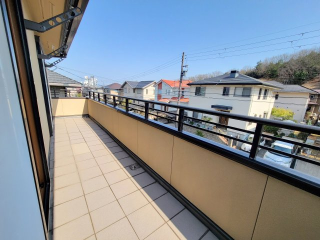 木津川市木津川台7丁目中古戸建てのバルコニー