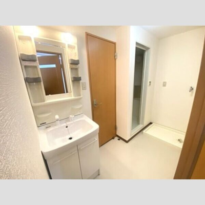 【洗面所】 | メゾン東側