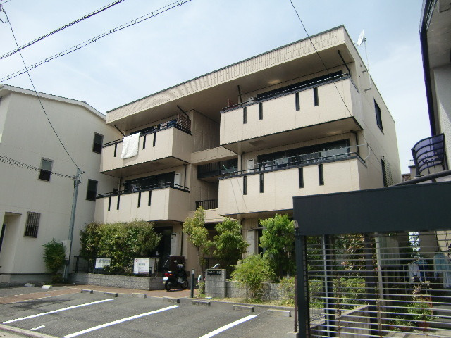 シャルマン岩屋