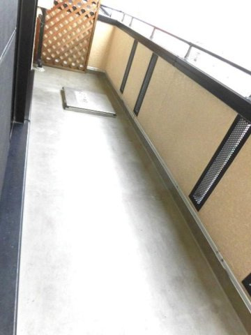 シャルマン岩屋のバルコニー