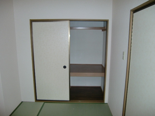 シャルマン岩屋の収納