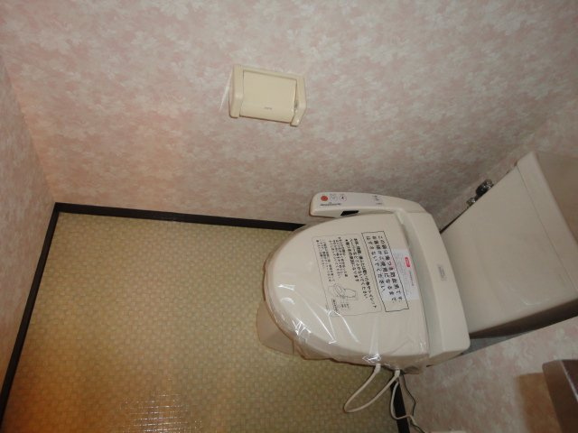 鶴ヶ島市松ヶ丘５丁目の賃貸マンションのトイレ|退去前なので、同間取り写真となります。