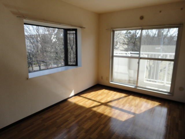 鶴ヶ島市松ヶ丘５丁目の賃貸マンションの洋室|退去前なので、同間取り写真となります。