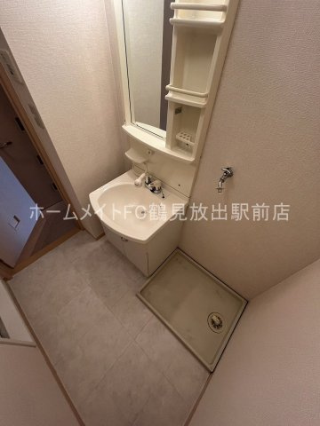 大阪市鶴見区今津南３丁目のハイツの洗面所