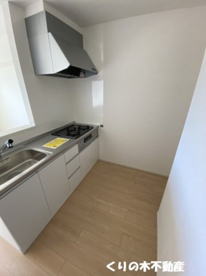 【キッチン】 | ジャダハウス今治　Ａ | 反転タイプのお部屋の写真です（現況を優先致します）